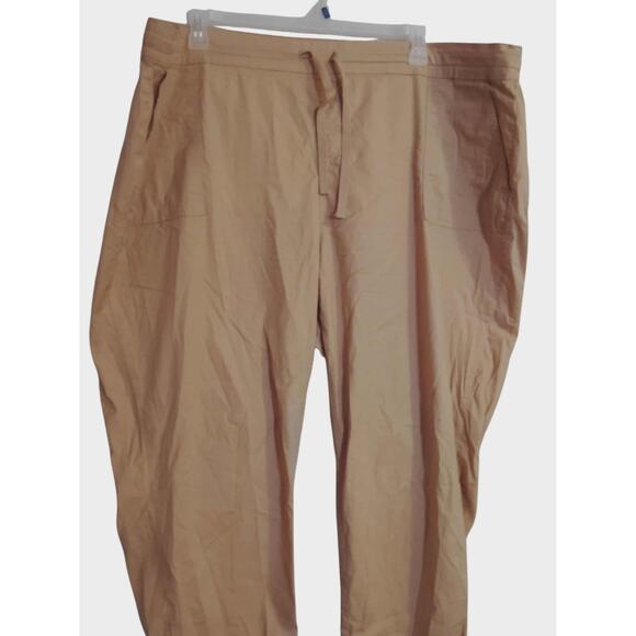 Torrid Women's Plus Size Khaki Feel the Fit Pants Stretchy Waist Size 4T - Picture 3 of 3